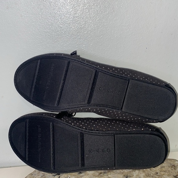 Rialto ‘Alicia’ Women’s Ballet Flats Black Adjustable Velcro Straps Size 7.5 - Picture 12 of 12